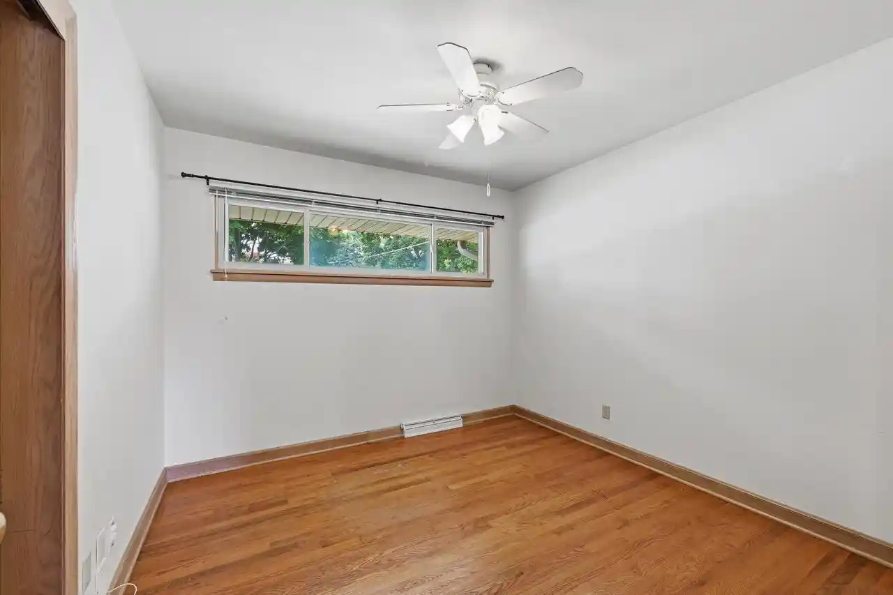 3rd image of 8143 W Raymond Lane Lane, Milwaukee, WI 53219 | MLS# 1976391