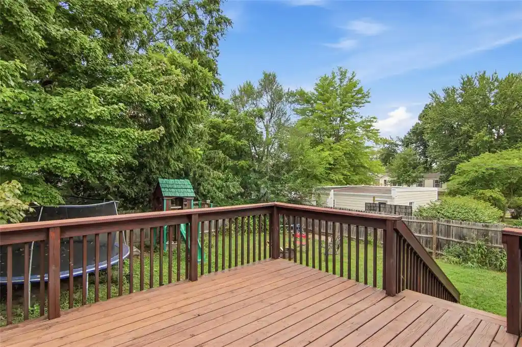 38th image of 408 5th Street Street, Altoona, WI 54720 | MLS# 1604223