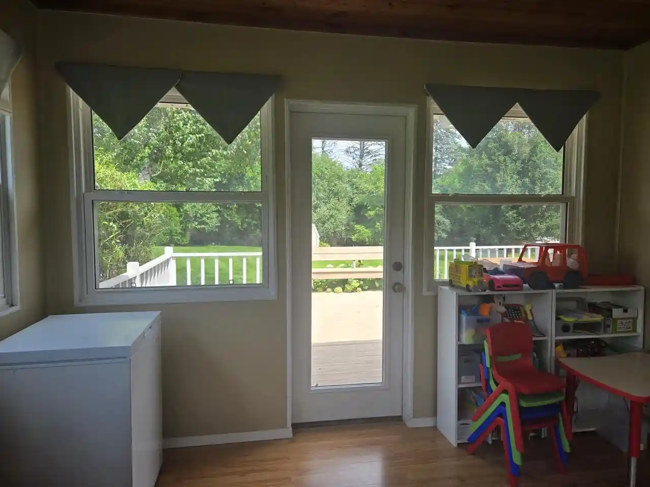 2nd image of N71w13776 Nicolet Court Court, Menomonee Falls, WI 53051 | MLS# 1976402