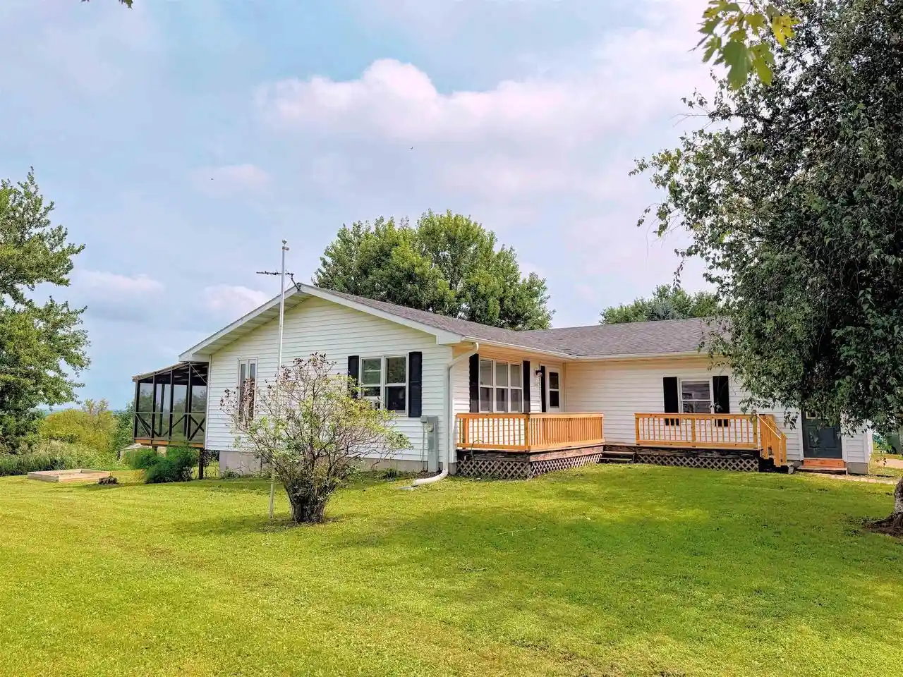 1st image of 120 Shanghai Ridge Road Road, Wauzeka, WI 53826 | MLS# 2030607
