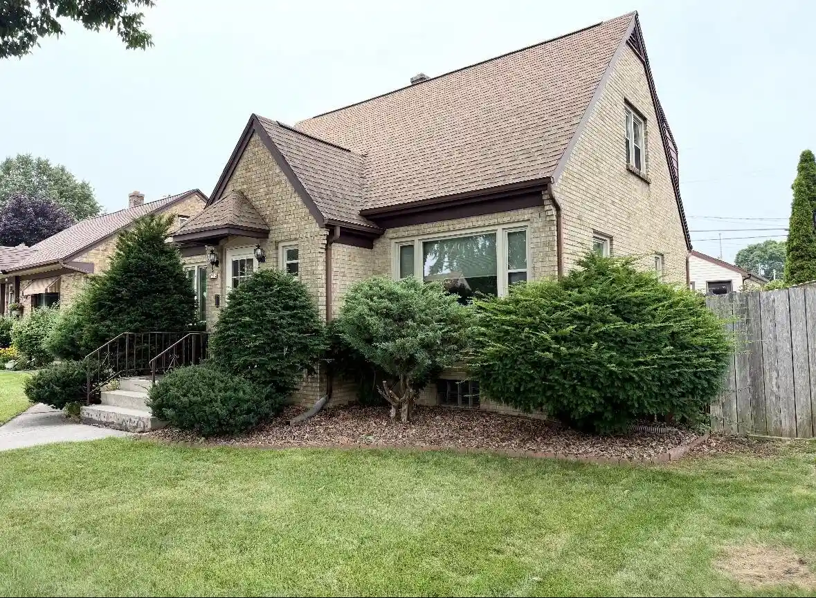 3rd image of 1712 S 17th Street Street, Sheboygan, WI 53081 | MLS# 1976412