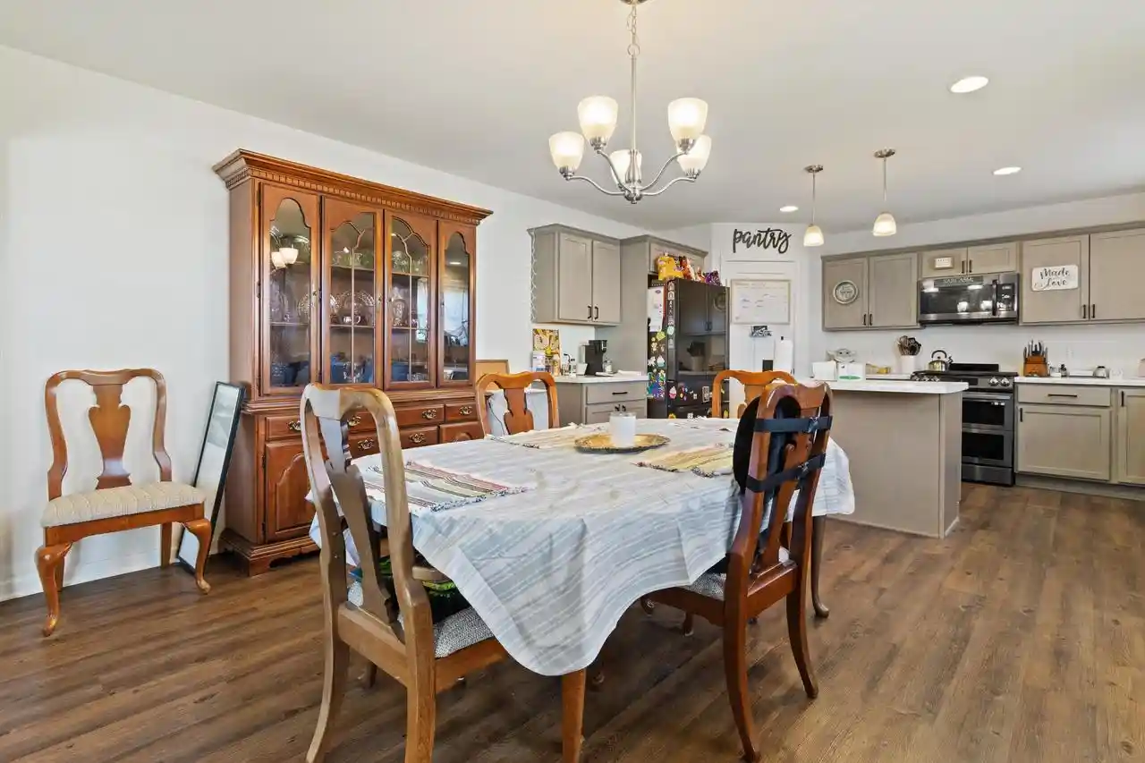 36th image of 906 Ridge Court Court, Watertown, WI 53094 | MLS# 1976418