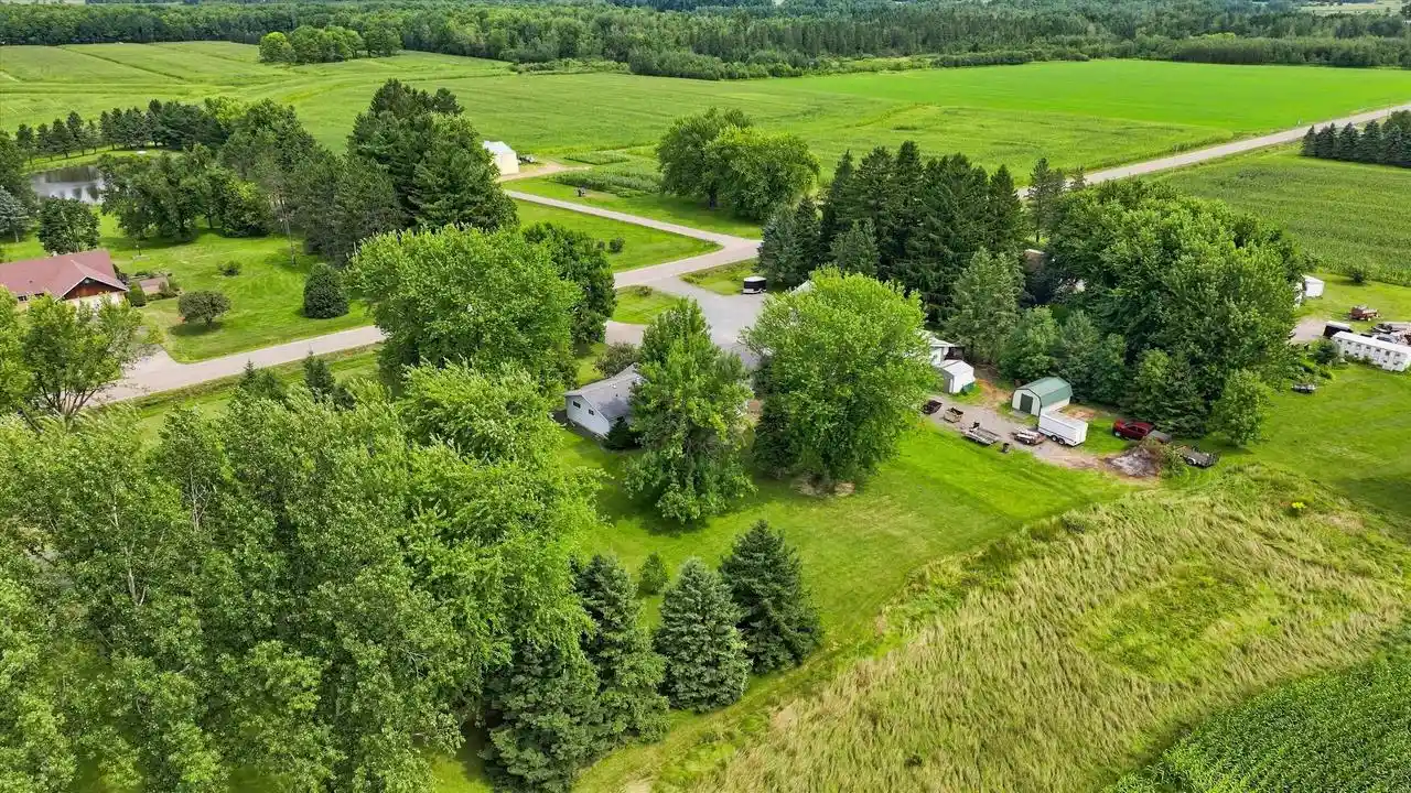 3rd image of 100335 Draper Road Road, Dorchester, WI 54425 | MLS# 22603980