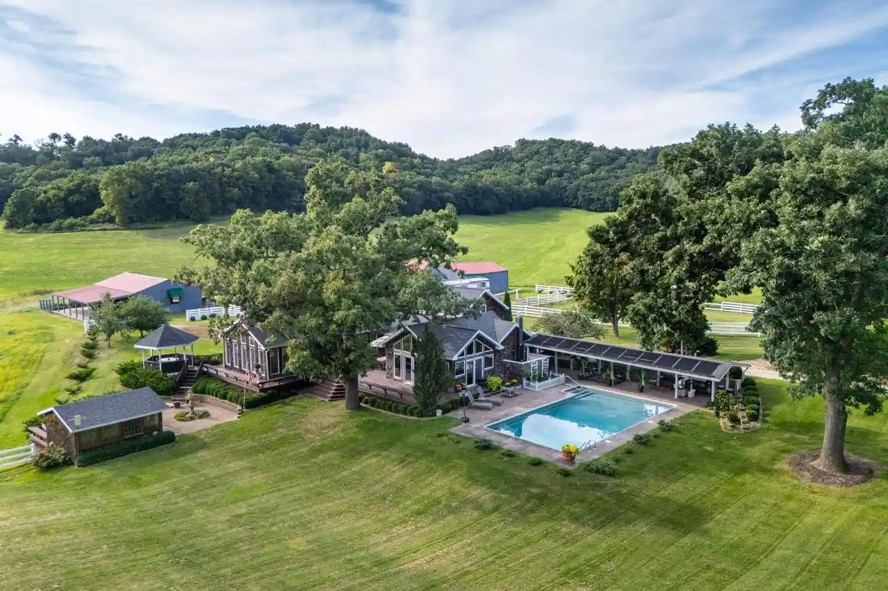 Photo 1 of Single family home for sale at S11577 Peck Rd, Spring Green, WI 53588 | MLS# 2030617 | Listing updated on 2026-10-01