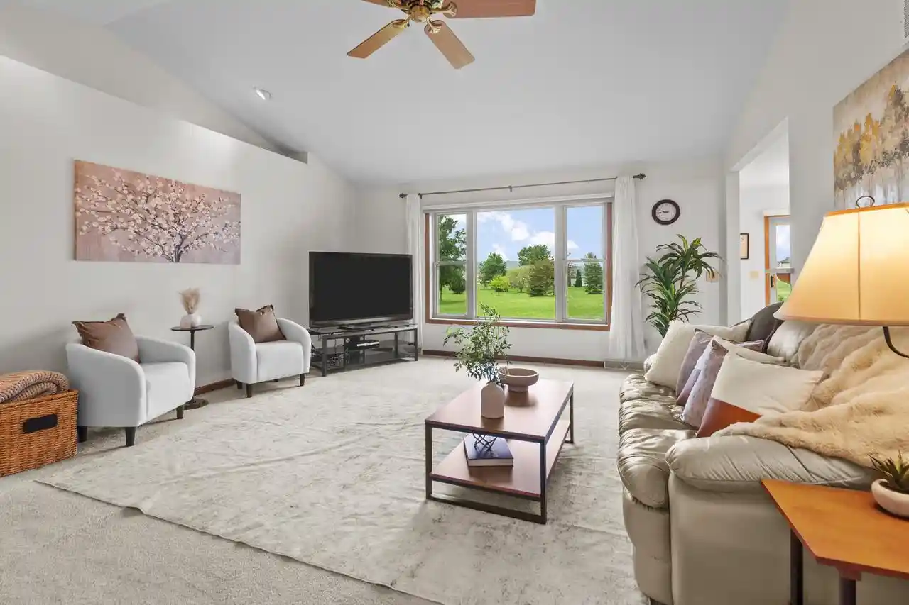 2nd image of N645 North Avenue Avenue, Oconomowoc, WI 53066 | MLS# 1976426