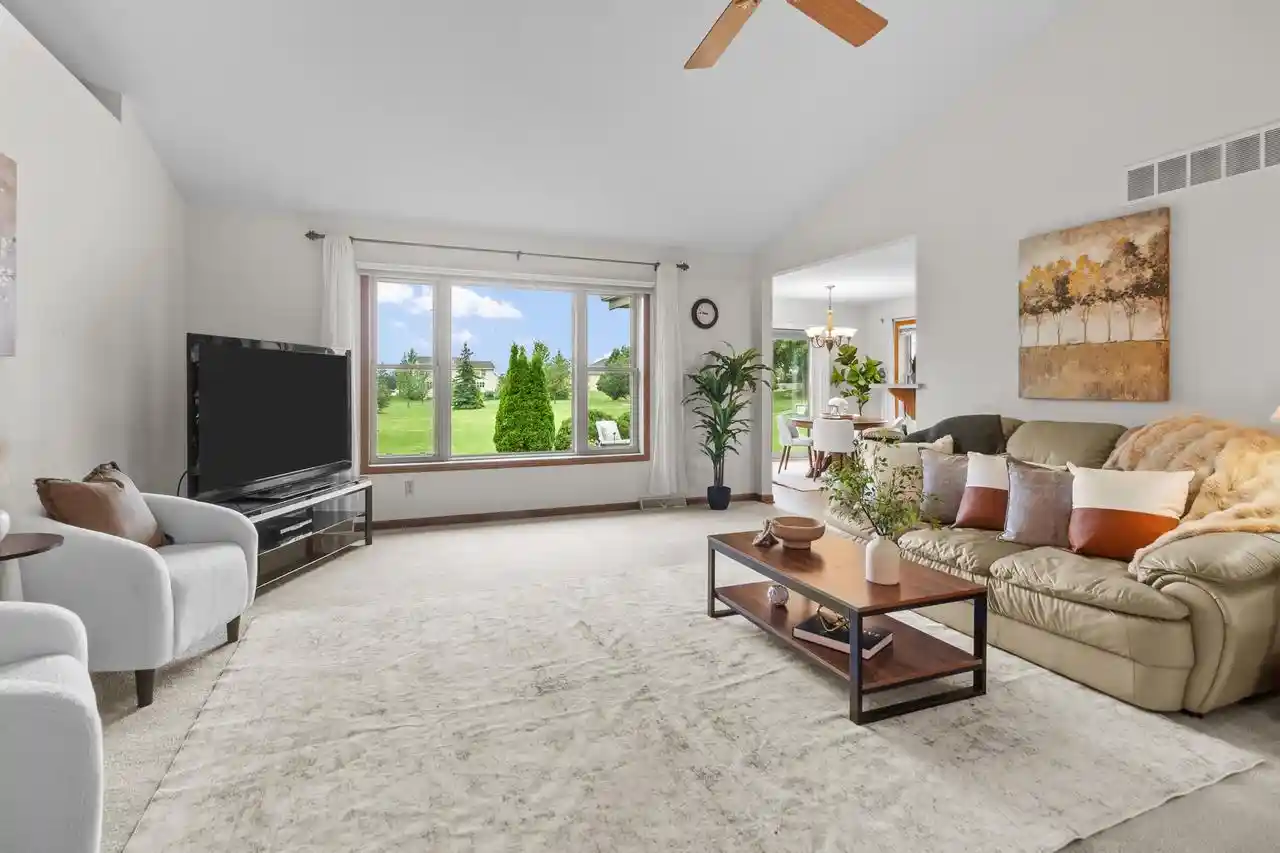 3rd image of N645 North Avenue Avenue, Oconomowoc, WI 53066 | MLS# 1976426
