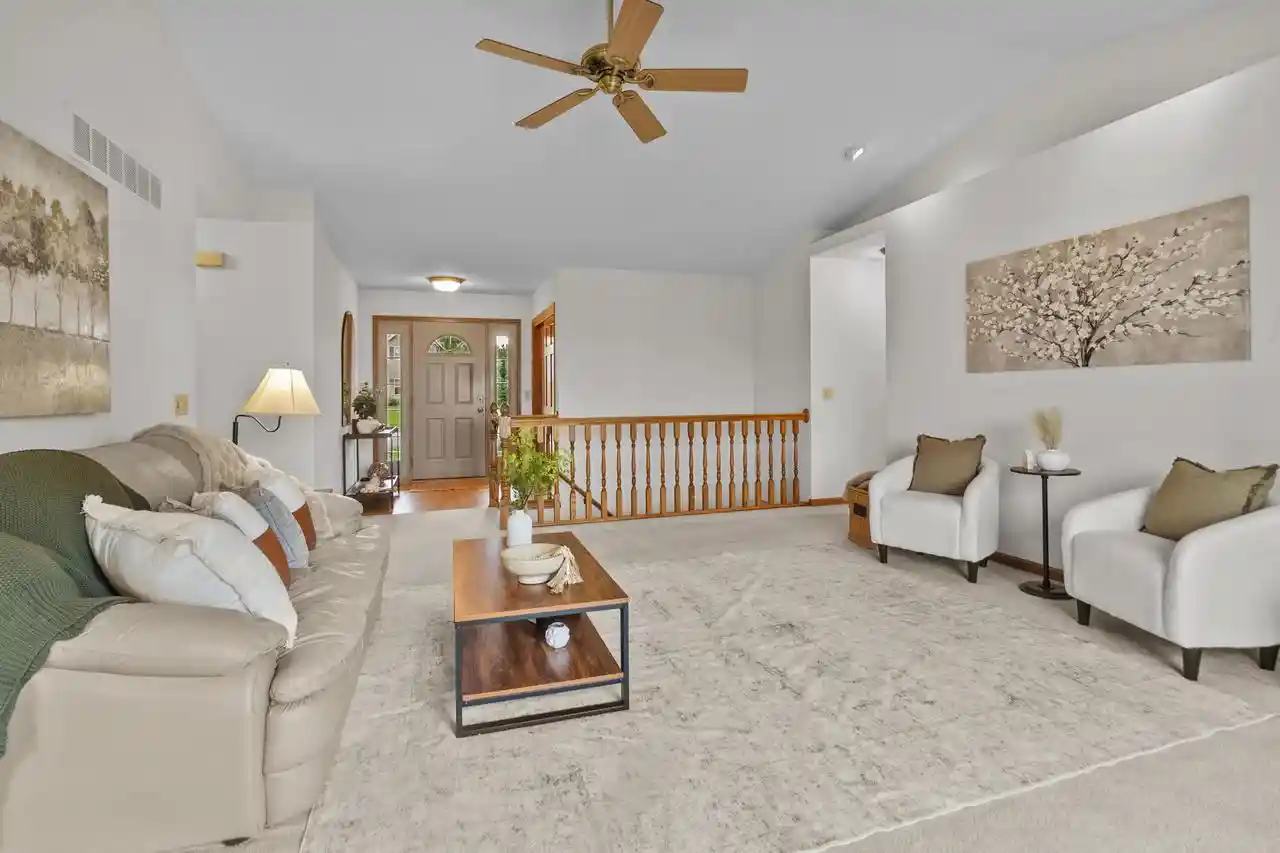 4th image of N645 North Avenue Avenue, Oconomowoc, WI 53066 | MLS# 1976426