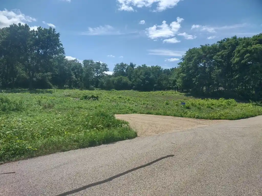 2nd image of W2765 Apple Lane Lane, Green Lake, WI 54941 | MLS# 1976430