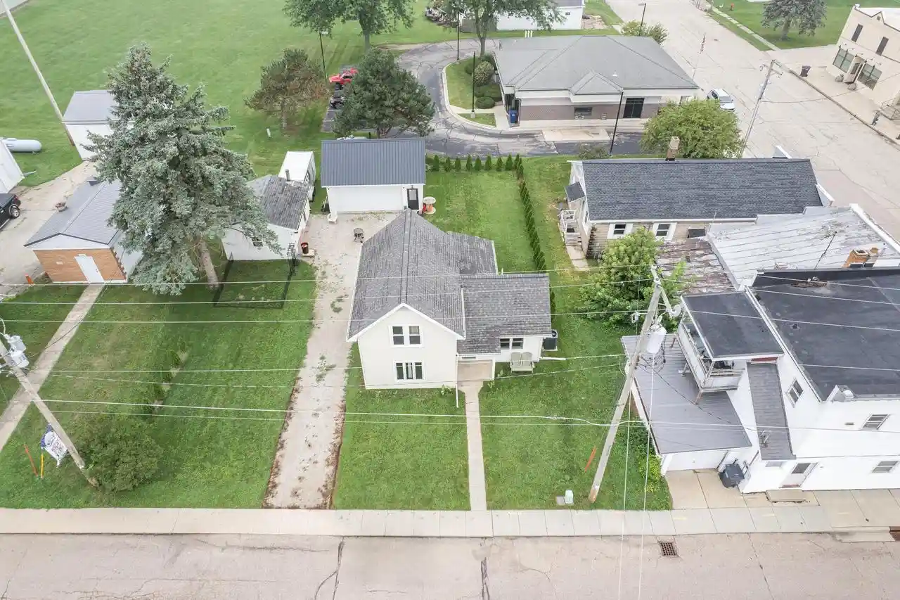 Photo 4 of Single family home for sale at 103 S Madison Street Street, Friesland, WI 53935 | MLS# 1976431 | Listing updated on 2026-09-02