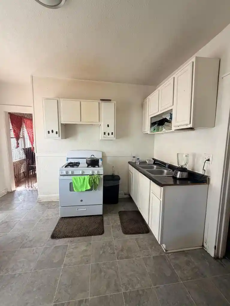 Listing Photo 4 - Condo for sale in building located at 2872 N 33Rd St St, Milwaukee, WI 53210 - Unit #2874