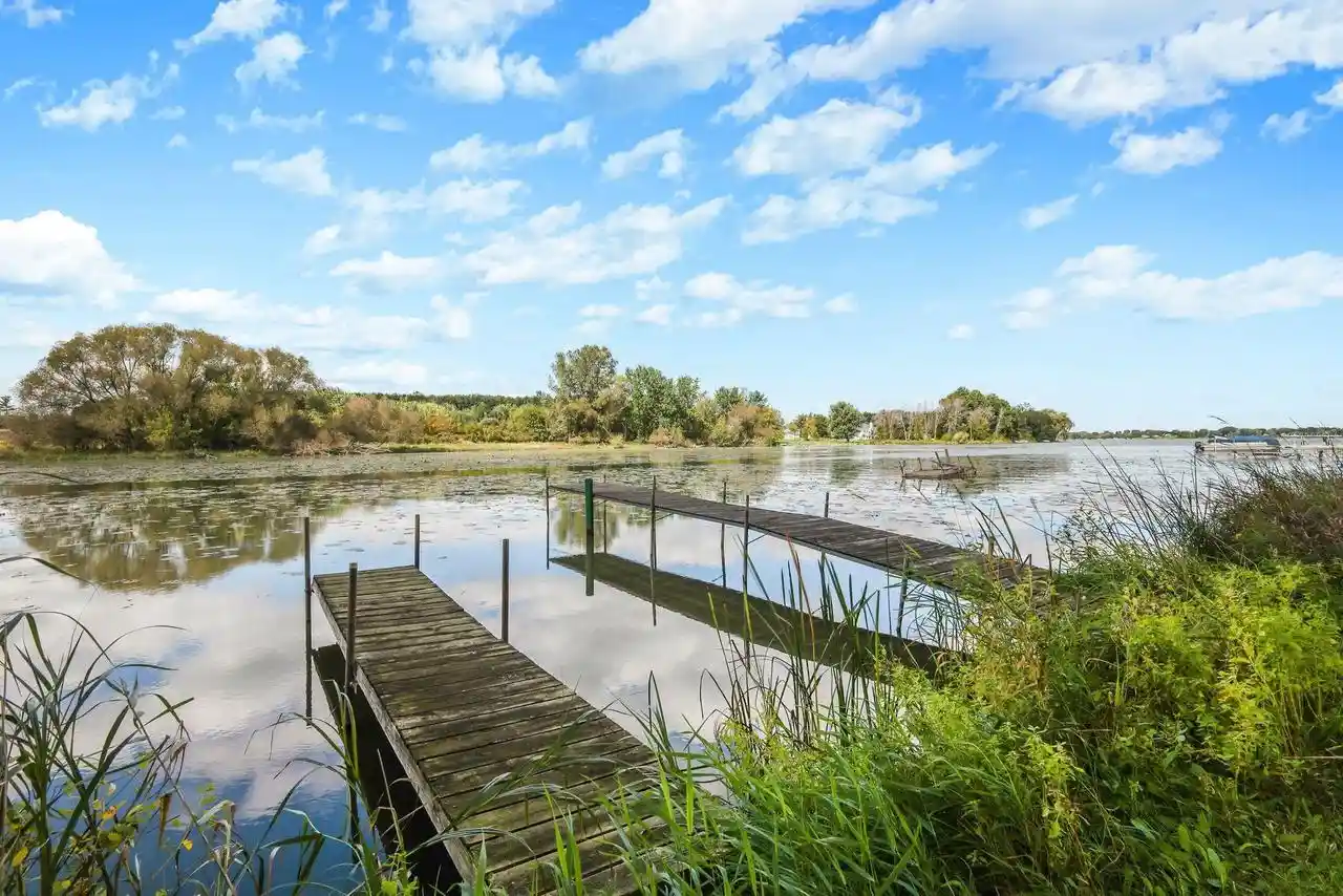 Photo 2 of Single family home for sale at N9055 Lakeshore Dr, Beaver Dam, WI 53916 | MLS# 2030623 | Listing updated on 2026-10-08