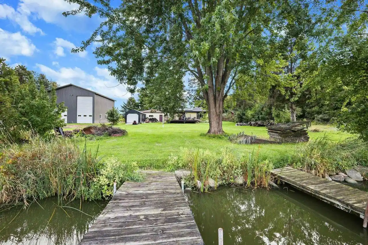 Photo 3 of Single family home for sale at N9055 Lakeshore Dr, Beaver Dam, WI 53916 | MLS# 2030623 | Listing updated on 2026-10-08