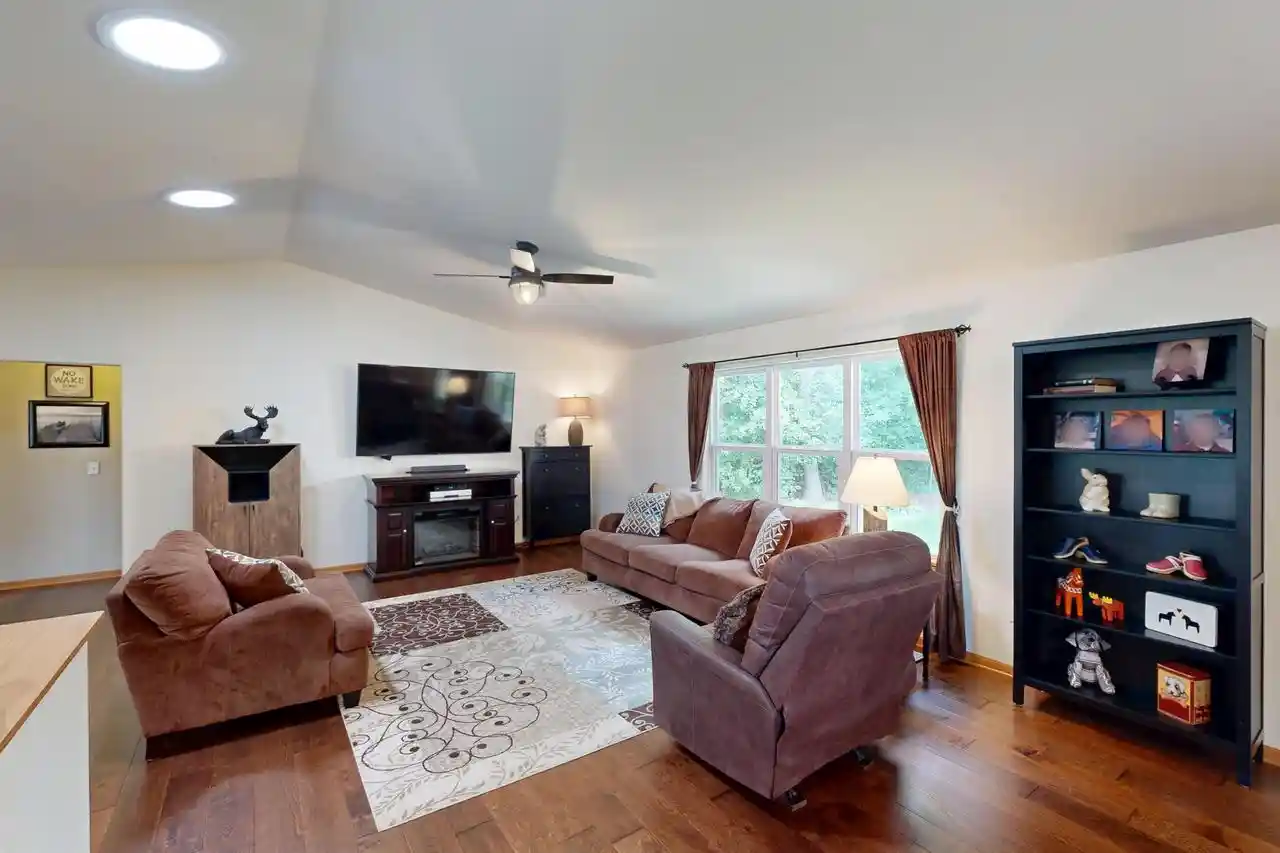 2nd image of 204 Woodland Preserve, Watertown, WI 53094 | MLS# 1976434
