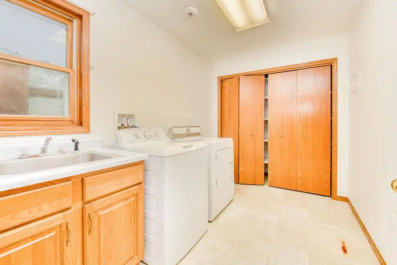 5th image of 590 Pioneer Road Road, Platteville, WI 53818 | MLS# 2030626