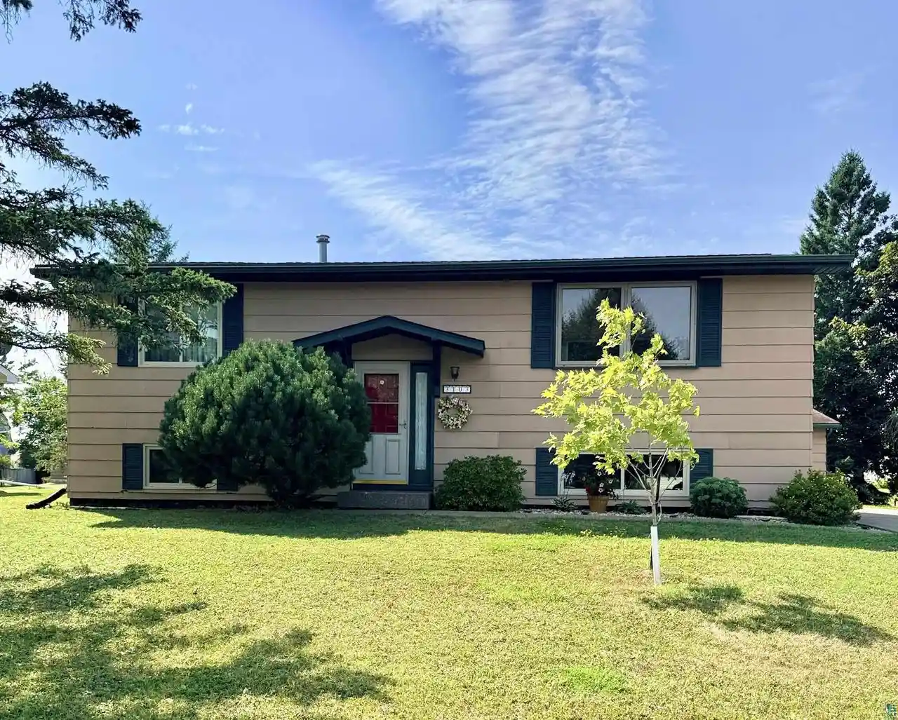 1st image of 3103 Hughitt Ave Ave, Superior, WI 54880 | MLS# 6127397