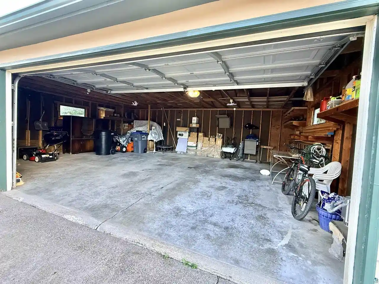 2nd image of 3103 Hughitt Ave Ave, Superior, WI 54880 | MLS# 6127397