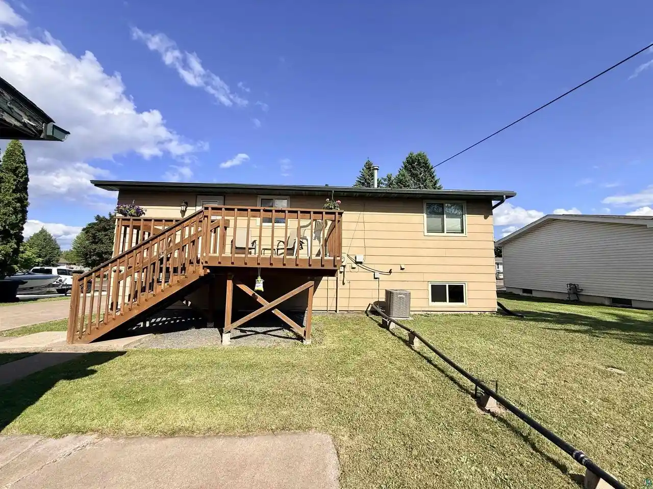 4th image of 3103 Hughitt Ave Ave, Superior, WI 54880 | MLS# 6127397