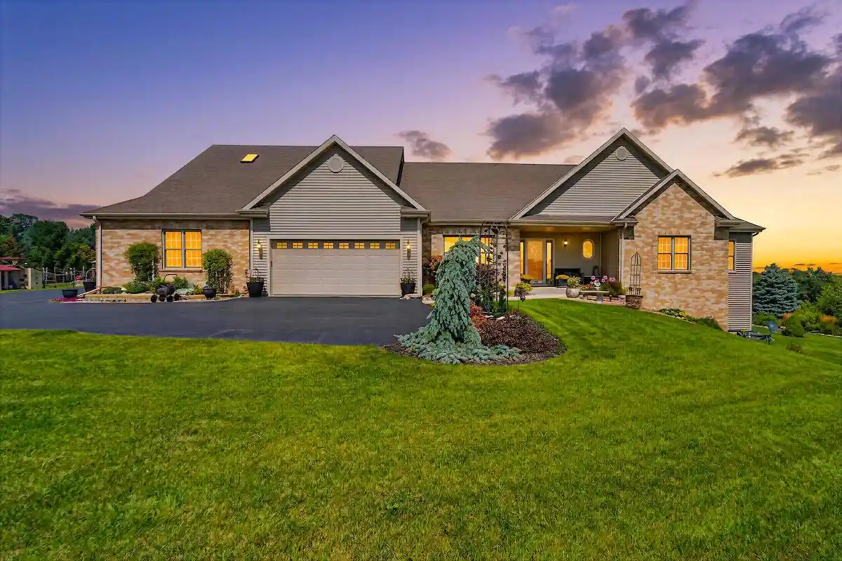 1st image of 2266 Powder Hill Road Road, Hartford, WI 53027 | MLS# 1976445