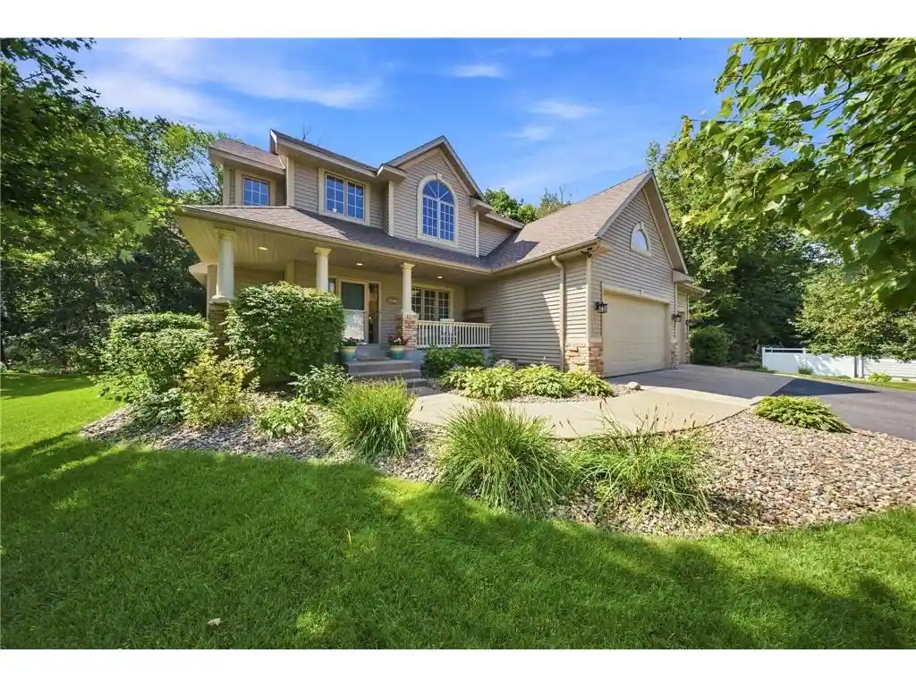 1st image of 605 Knollwood Dr Dr, Hudson, WI 54016 | MLS# 7121686