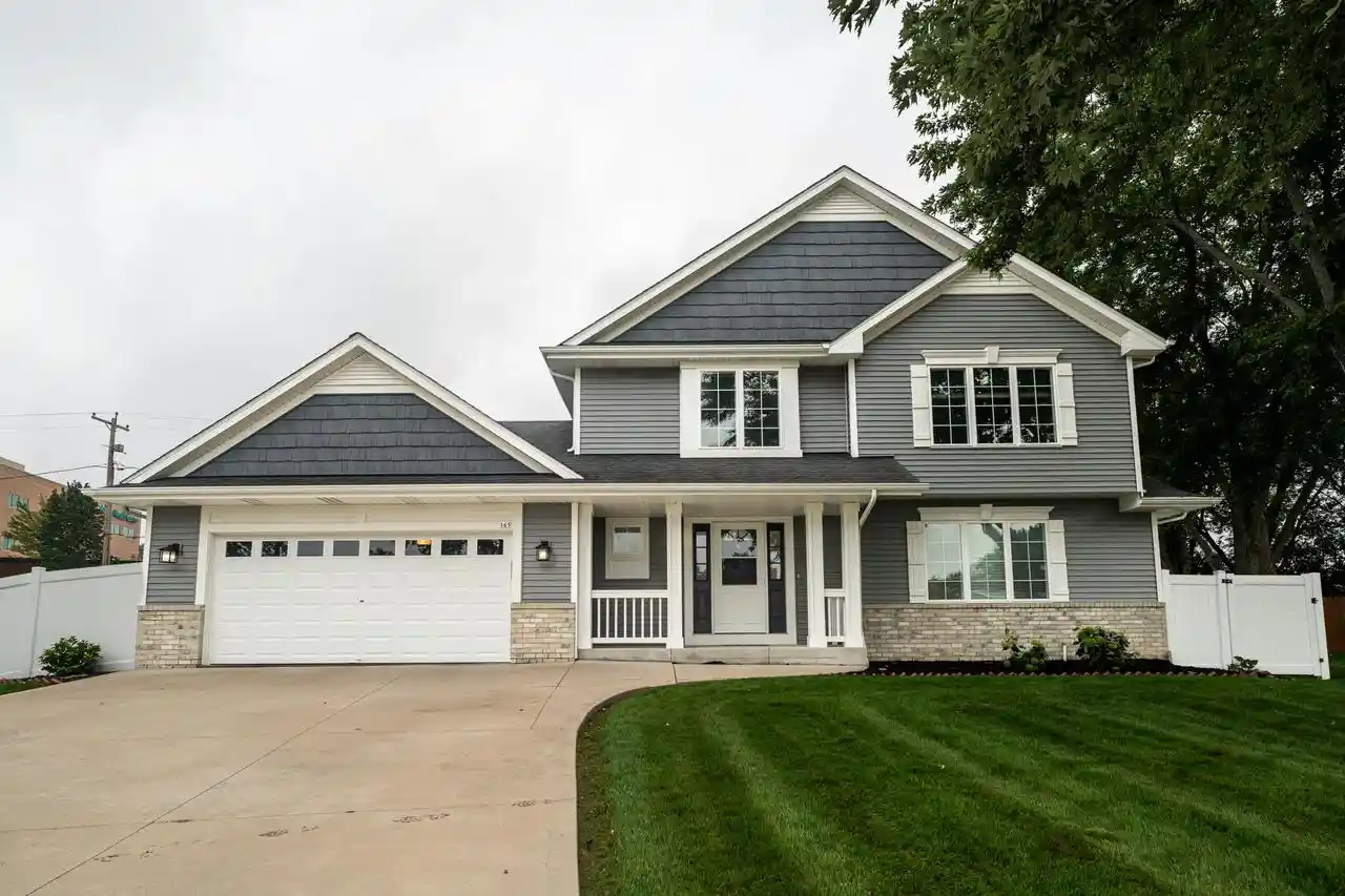 1st image of 165 E Golden Lane Lane, Oak Creek, WI 53154 | MLS# 1976453