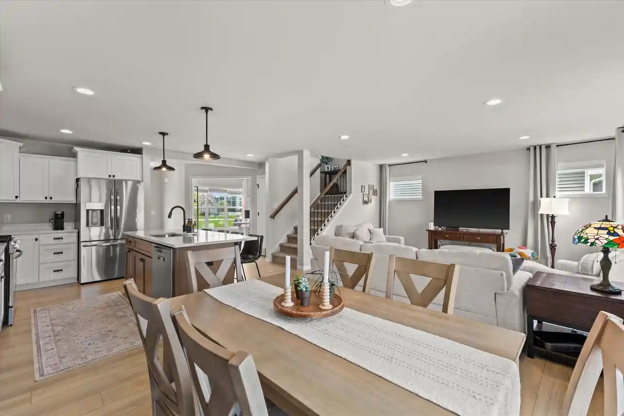 3rd image of 814 Burr Oak Court Court, Oconomowoc, WI 53066 | MLS# 1976455
