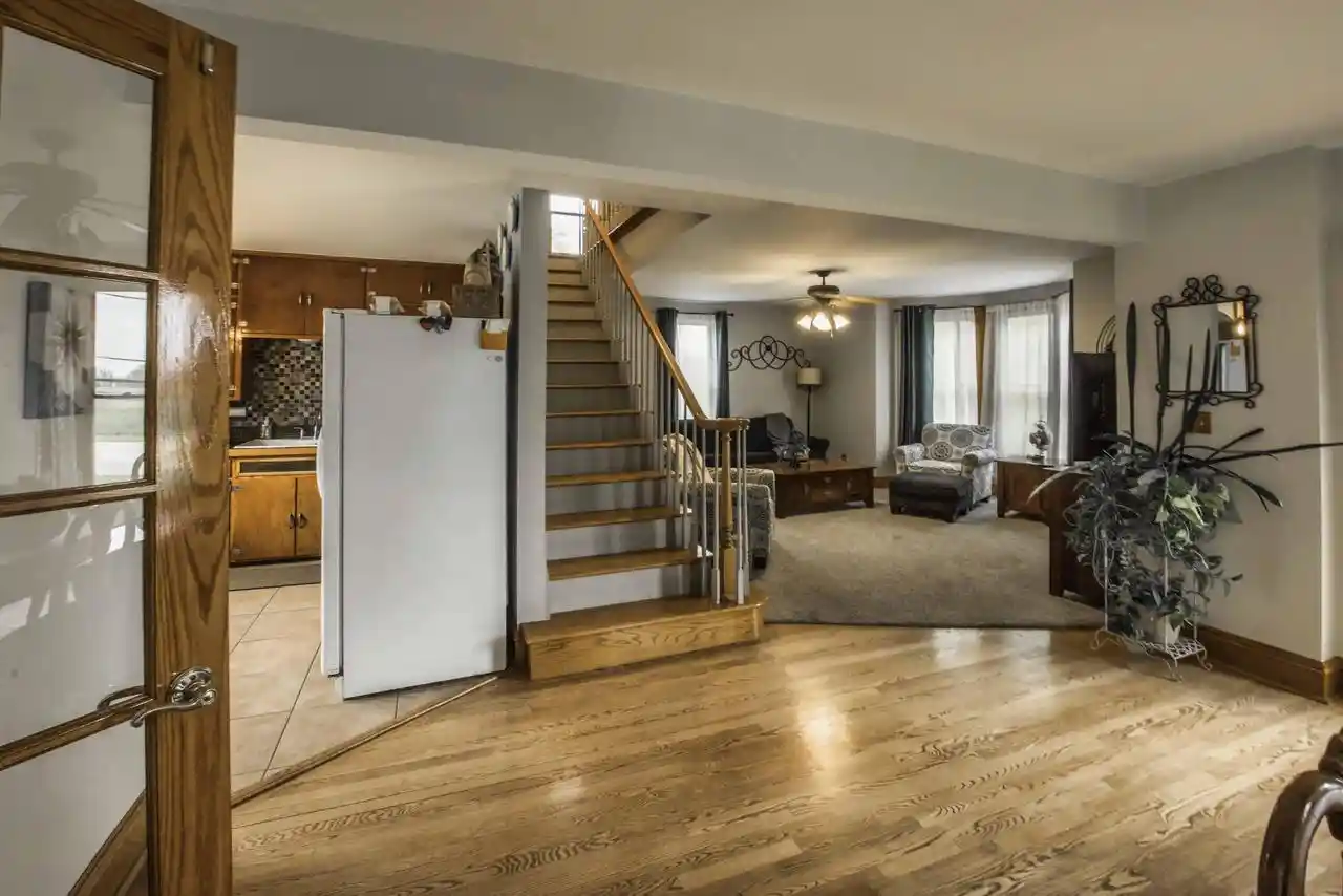 4th image of N14W28039 Silvernail Road Road, Pewaukee, WI 53072 | MLS# 1976456