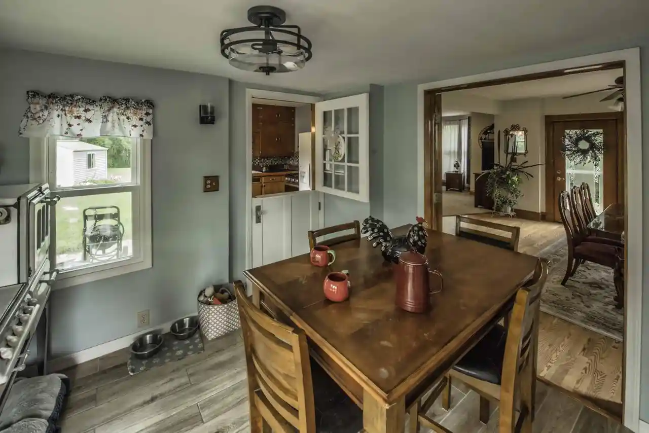 5th image of N14W28039 Silvernail Road Road, Pewaukee, WI 53072 | MLS# 1976456