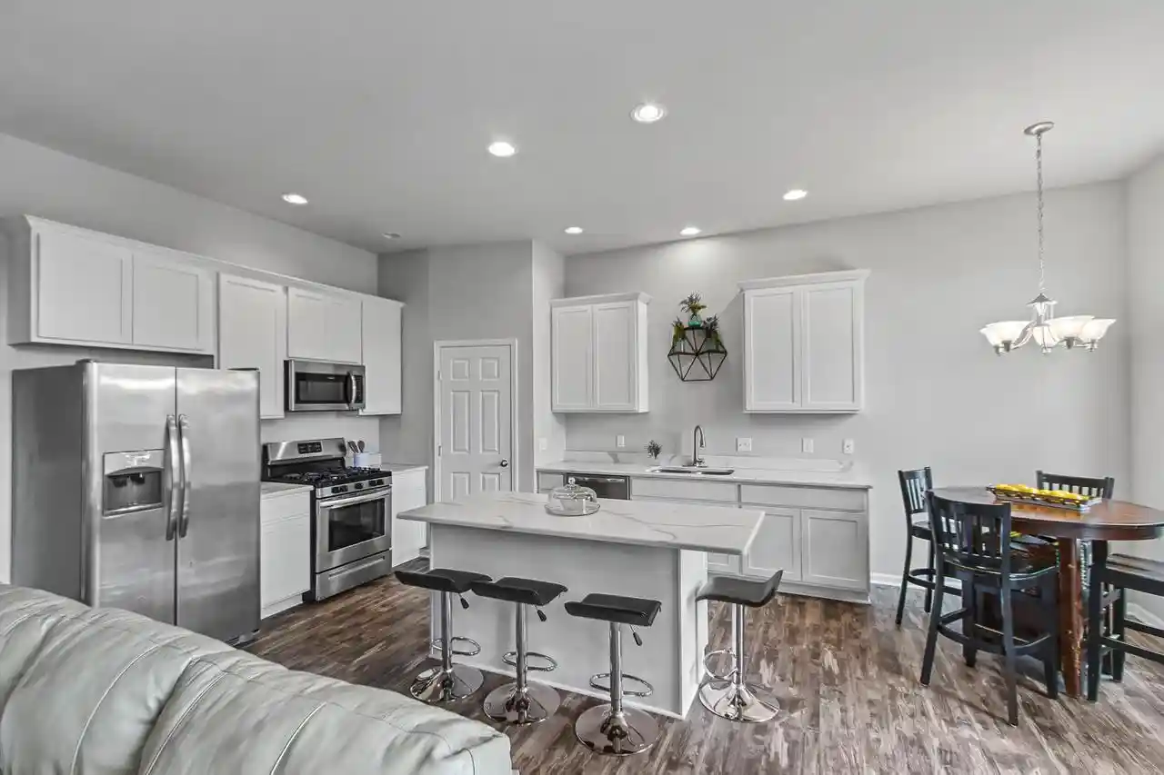 3rd image of 4433 Dublin Dr Dr, Janesville, WI 53546 | MLS# 2030629
