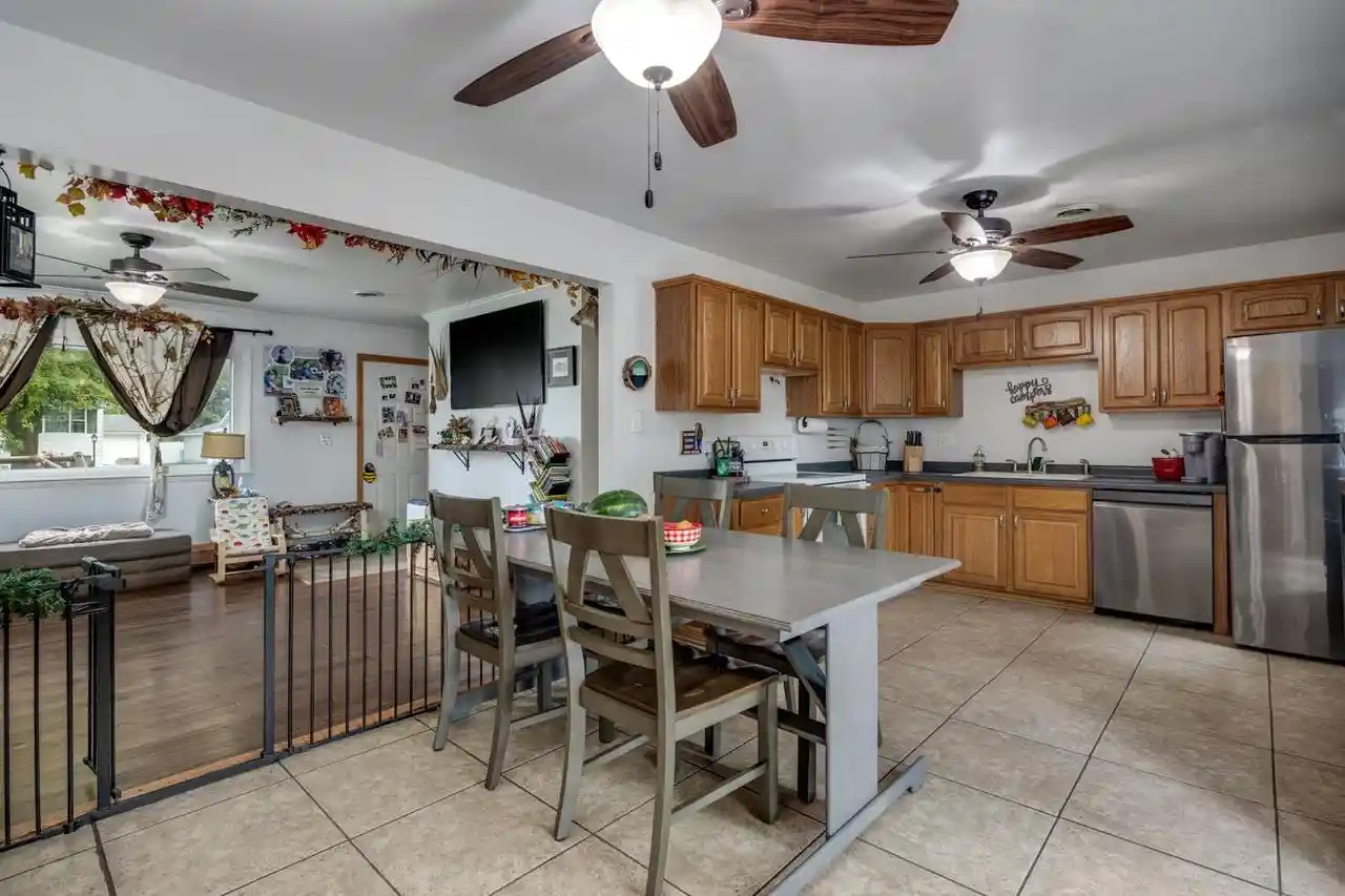 4th image of 1748 Windsor Court Court, Beloit, WI 53511 | MLS# 2030633