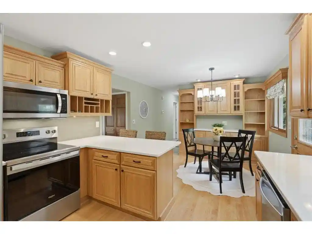 4th image of 832 Bartosh Lane Lane, River Falls, WI 54022 | MLS# 7124698