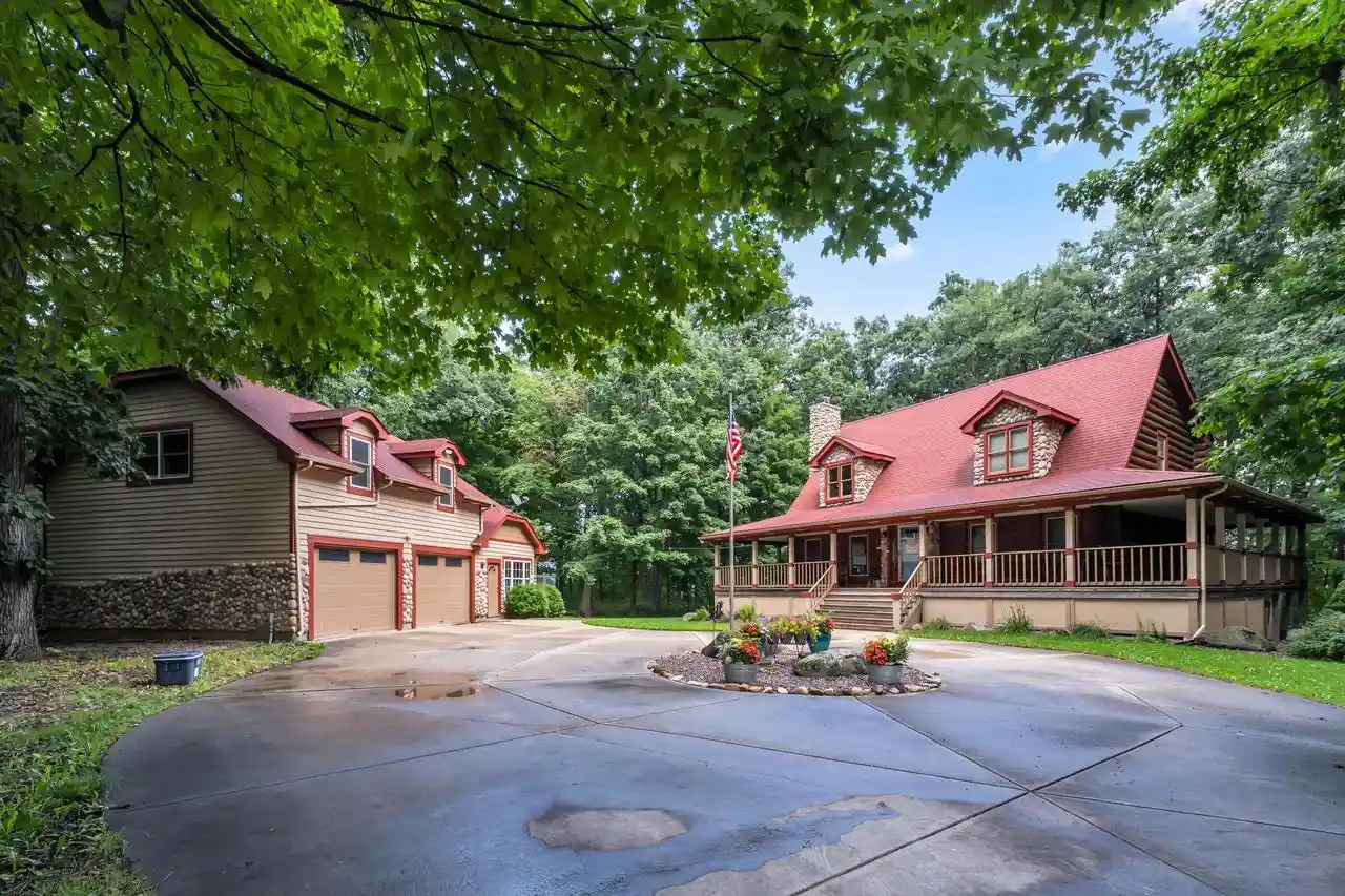 1st image of 1541 N English Settlement Avenue Avenue, Burlington, WI 53105 | MLS# 1976465
