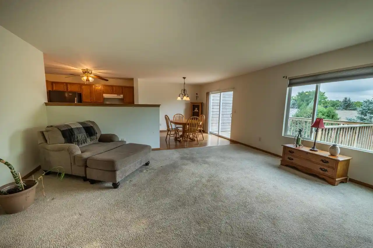 4th image of 1116 Autumn Dr Dr, West Bend, WI 53090