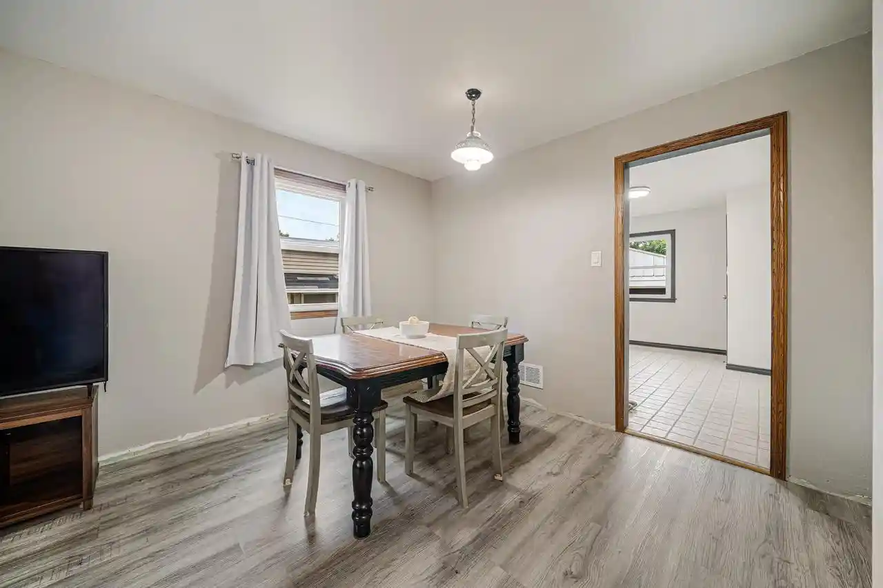 31st image of 107 S Oneida Street Street, Green Bay, WI 54303 | MLS# 50331097