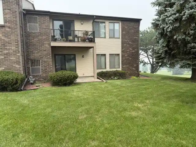 Photo 3 of Sale Pending at 366 W St Joseph Street Street, Green Bay, WI 54301 | MLS# 50331107 | Listing updated on 2026-09-03