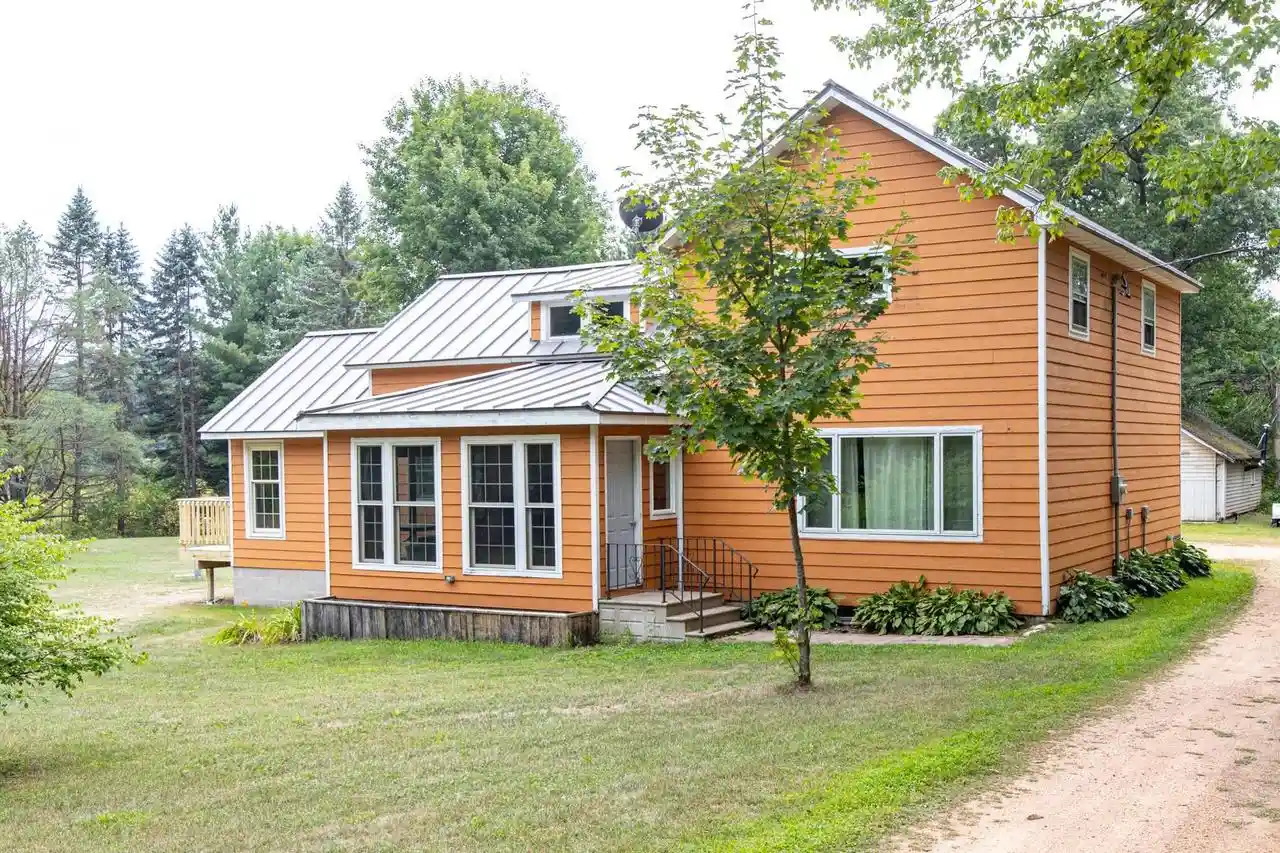 Photo 1 of Single family home for sale at 770 County Rd Zz North, Amherst Junction, WI 54407 | MLS# 50331100 | Listing updated on 2026-08-18
