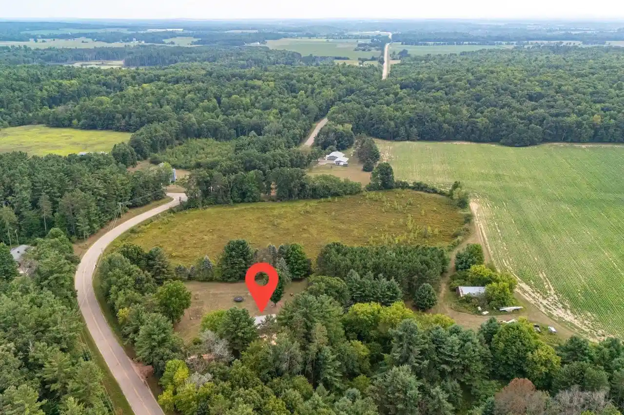 Photo 3 of Single family home for sale at 770 County Rd Zz North, Amherst Junction, WI 54407 | MLS# 50331100 | Listing updated on 2026-08-18