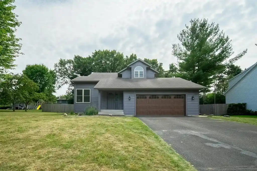 Photo 1 of Single family home for sale at 727 Rassbach Street Street, Eau Claire, WI 54701 | MLS# 1604252 | Listing updated on 2026-09-19