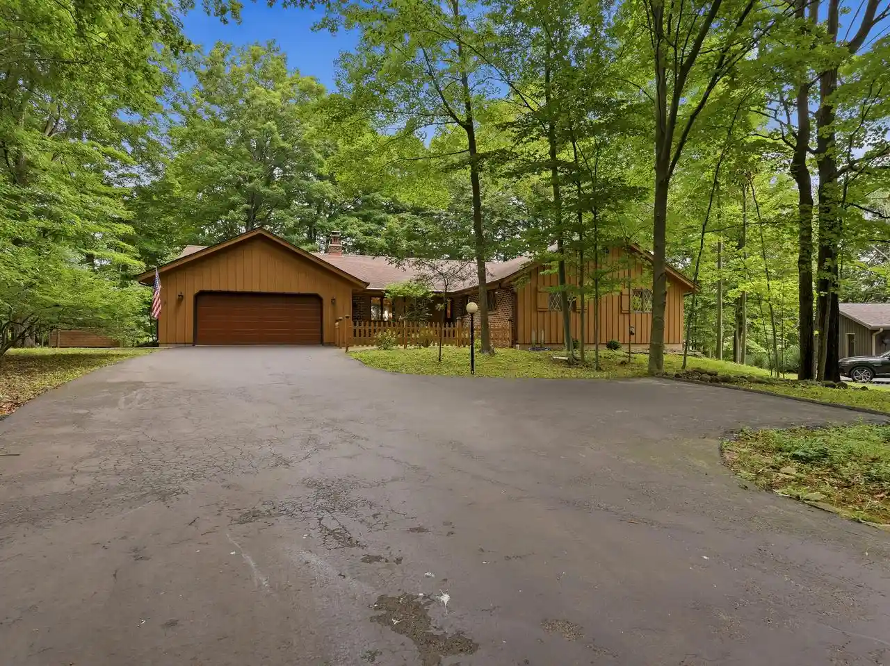 1st image of 1728 Sunnyside Court Court, Sheboygan, WI 53081 | MLS# 1976478