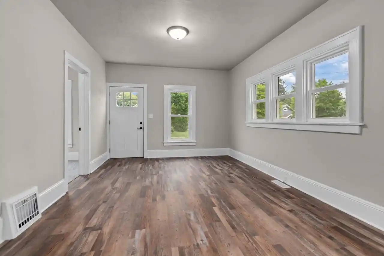 Photo 4 of Single family home for sale at 755 Oak Street Street, Oshkosh, WI 54901 | MLS# 50331103 | Listing updated on 2026-09-30