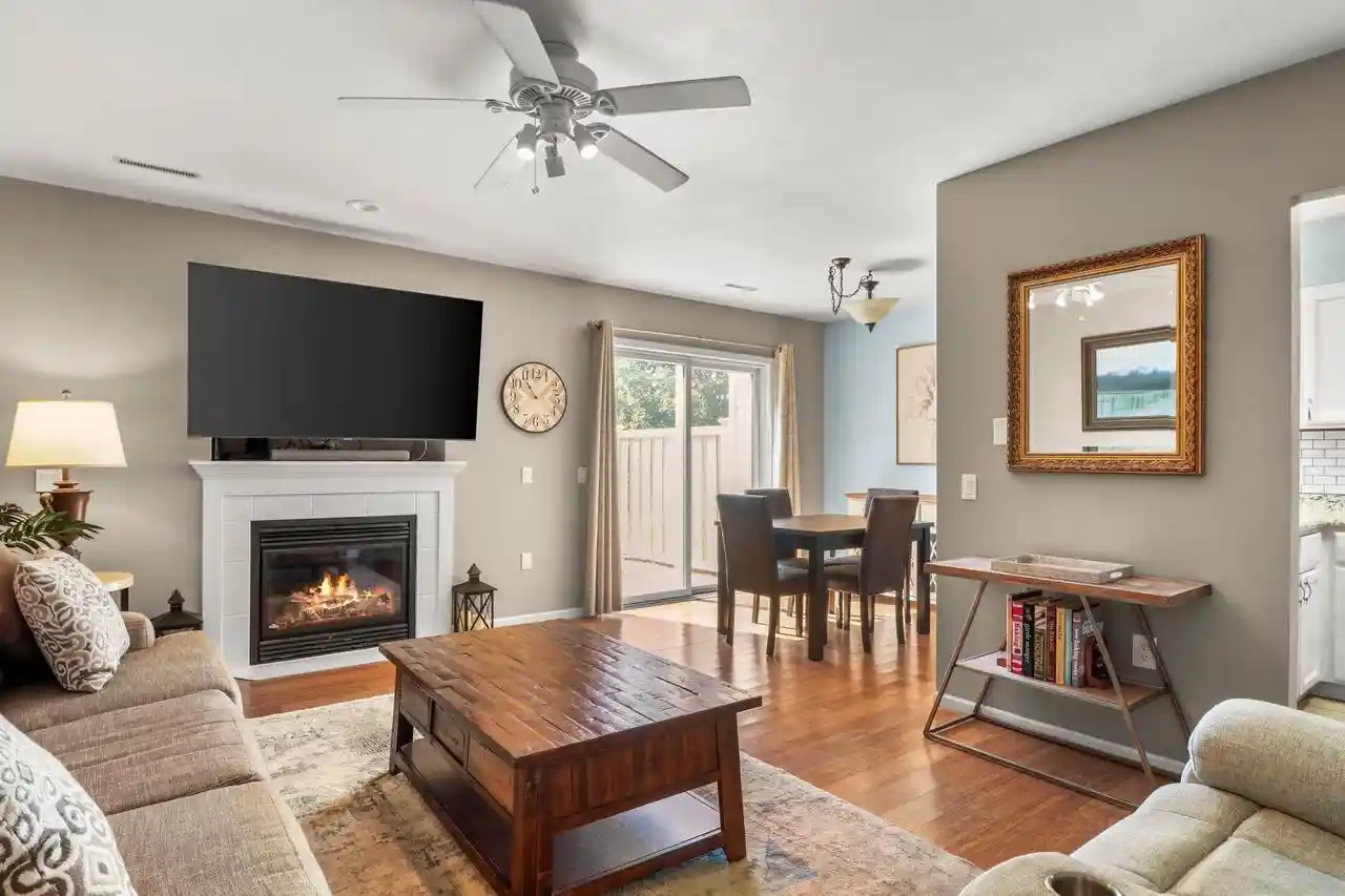 4th image of 514 Enterprise Dr Dr, Verona, WI 53593 | MLS# 2030644