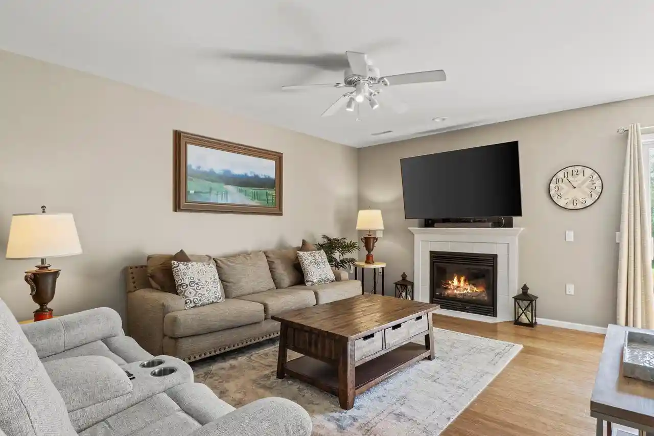5th image of 514 Enterprise Dr Dr, Verona, WI 53593 | MLS# 2030644