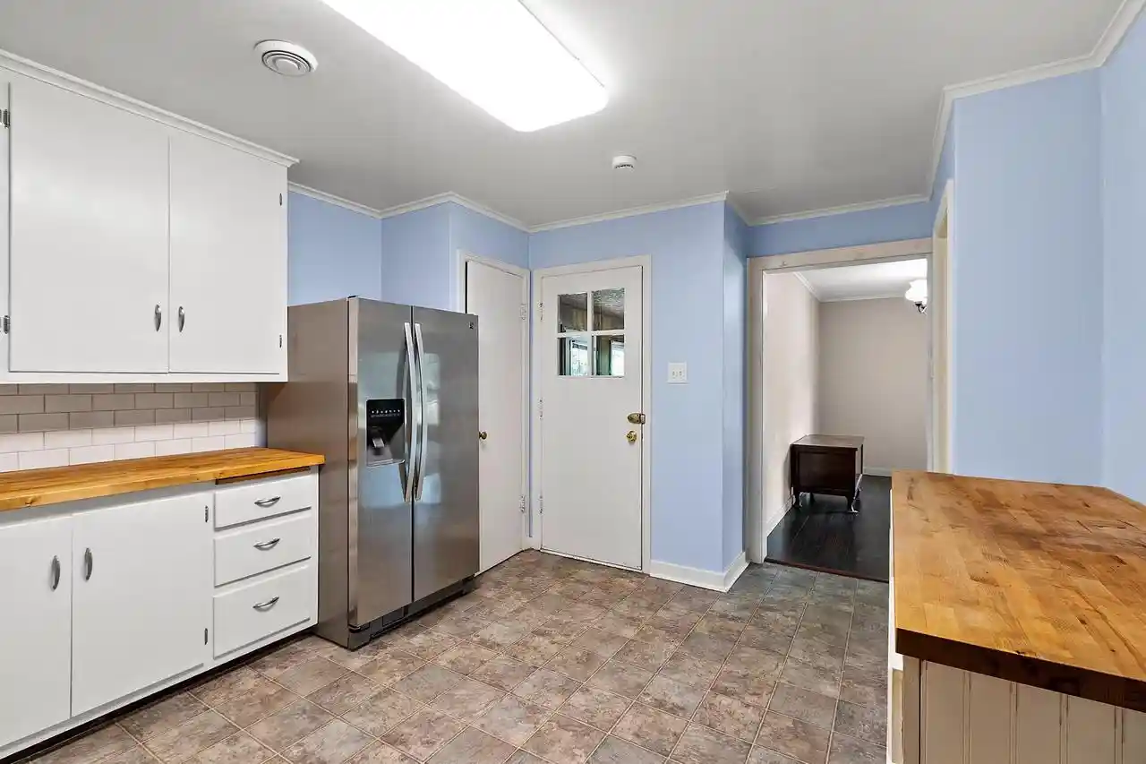 3rd image of 101 W Whitney Street Street, Green Bay, WI 54301 | MLS# 50331101