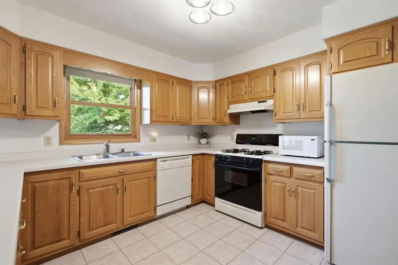 29th image of 1405 Pinewood Court Court, New London, WI 54961 | MLS# 50331113
