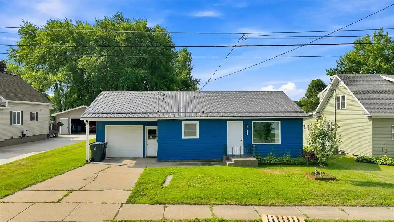 1st image of 112 E 17th Street Street, Marshfield, WI 54449 | MLS# 22603985