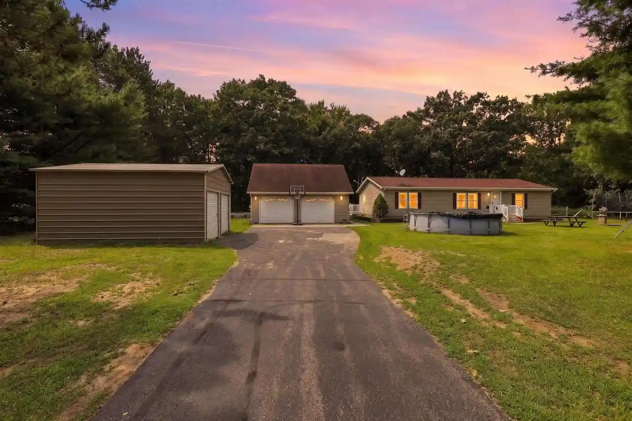 1st image of N2729 S Hill Lane Lane, Redgranite, WI 54970 | MLS# 22603986