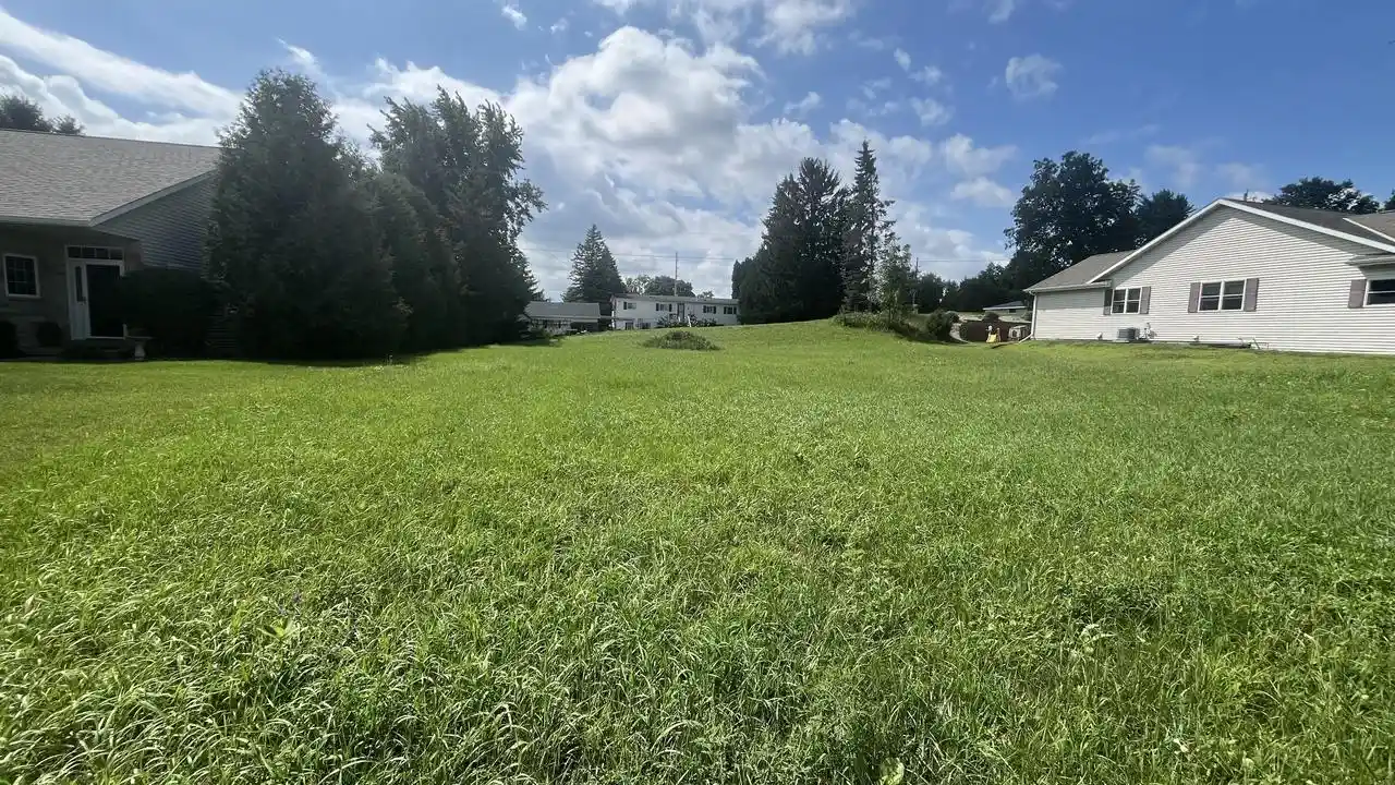 5th image of 2013 Daisy Dr Dr #Lt40, West Bend, WI 53090 | MLS# 1976489