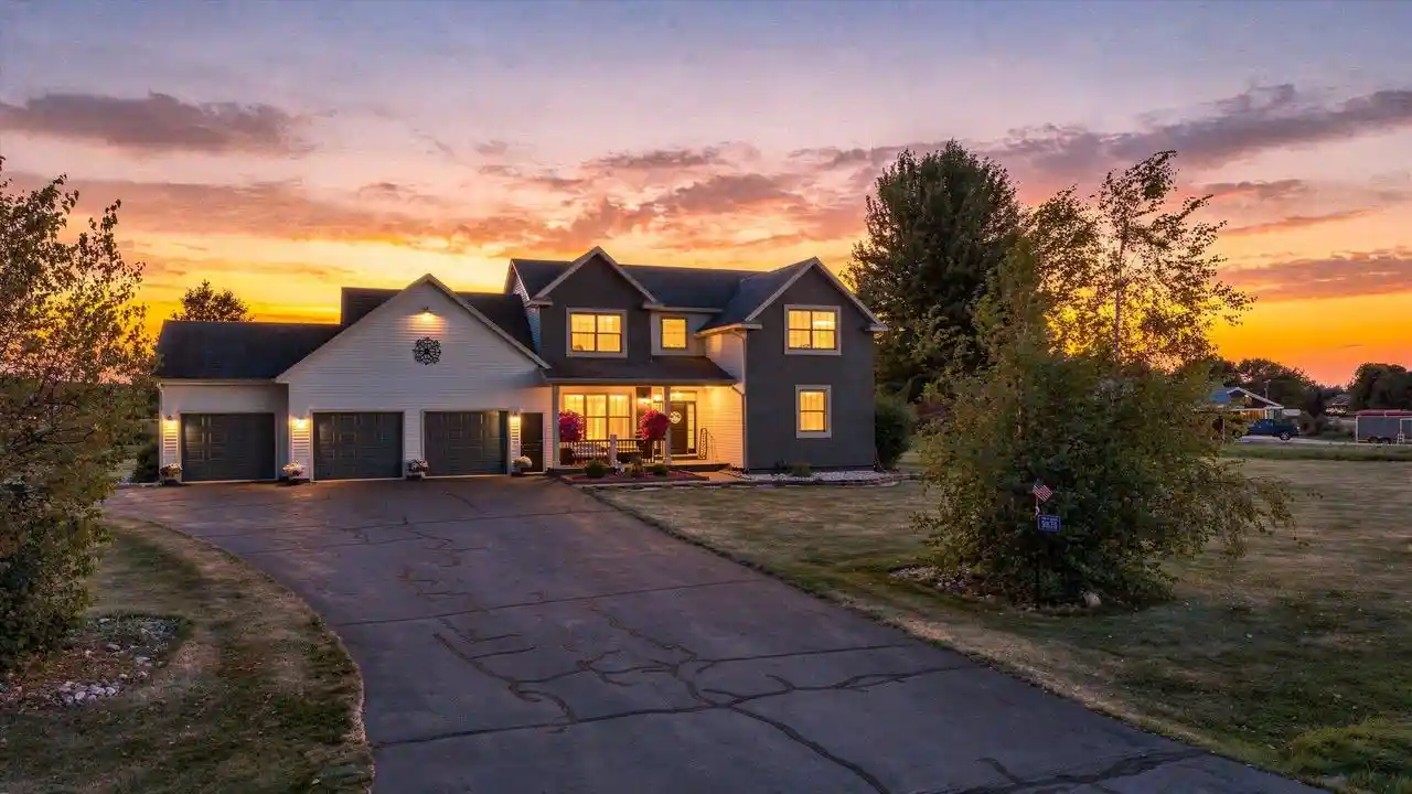 1st image of 9875 Amber Dr Dr, Marshfield, WI 54449 | MLS# 22603989