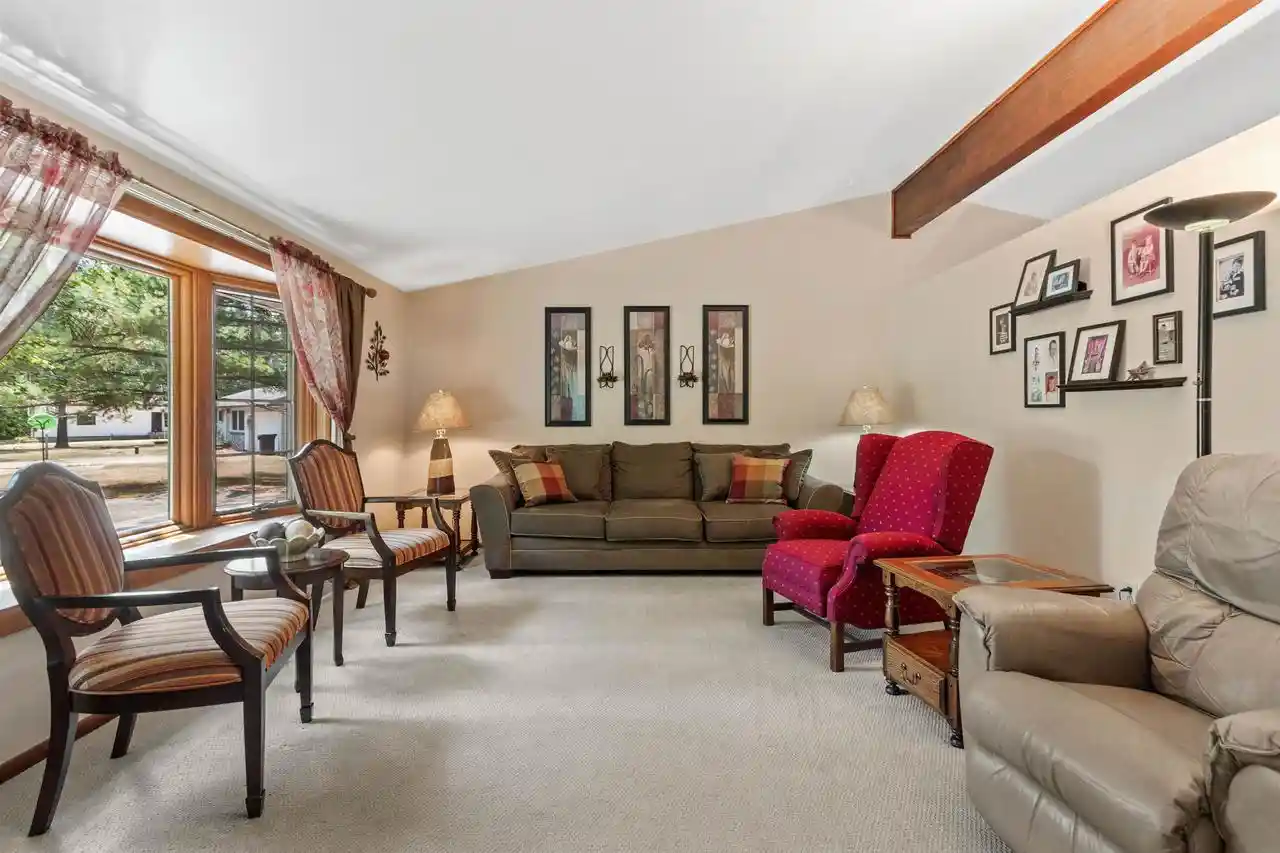 2nd image of 8206 Lakeview Dr Dr, Wisconsin Rapids, WI 54494 | MLS# 22603987