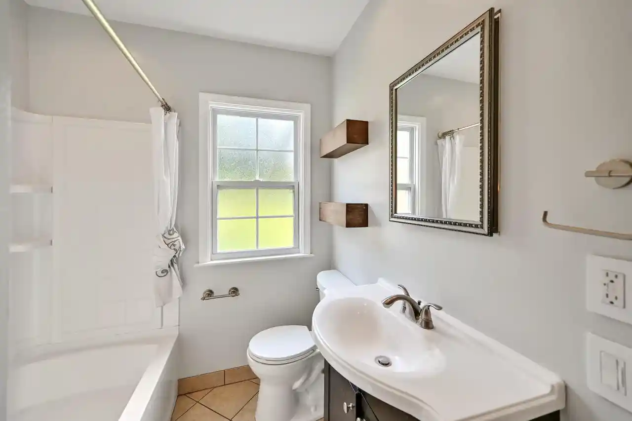 4th image of W62N352 Hanover Avenue Avenue, Cedarburg, WI 53012 | MLS# 1976491