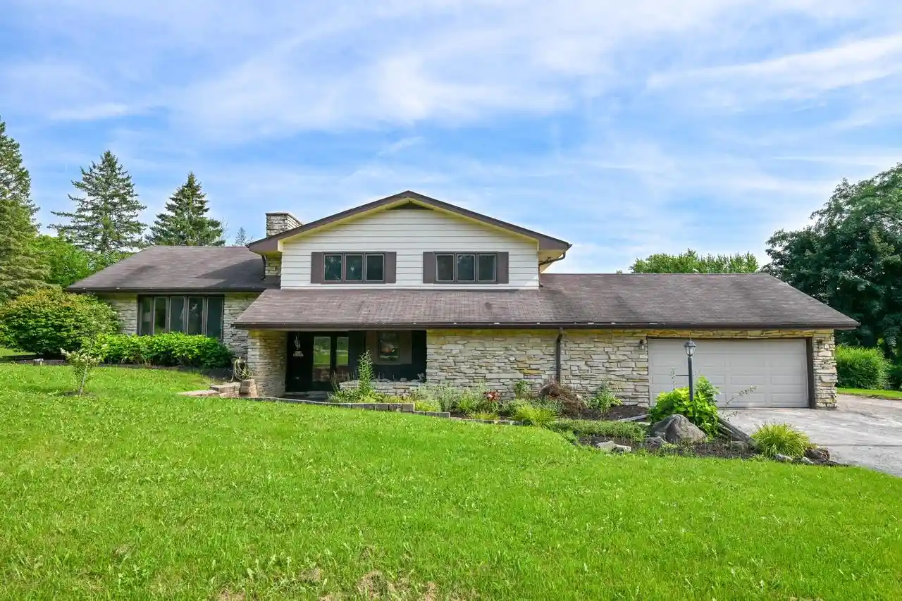 1st image of N113w13099 Crestview Dr Dr, Germantown, WI 53022 | MLS# 1976493